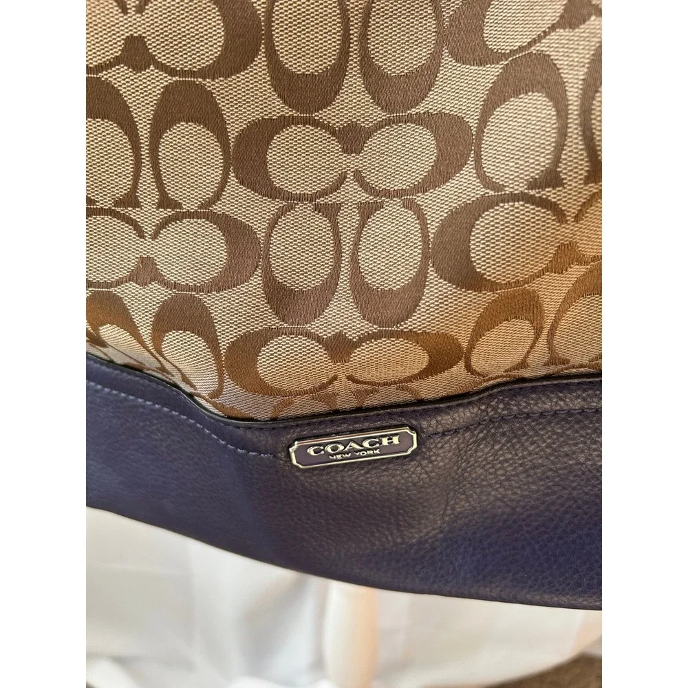 Coach Signature Hobo Bag Purple Leather Trim Canvas Crossbody Shoulder Purse‎